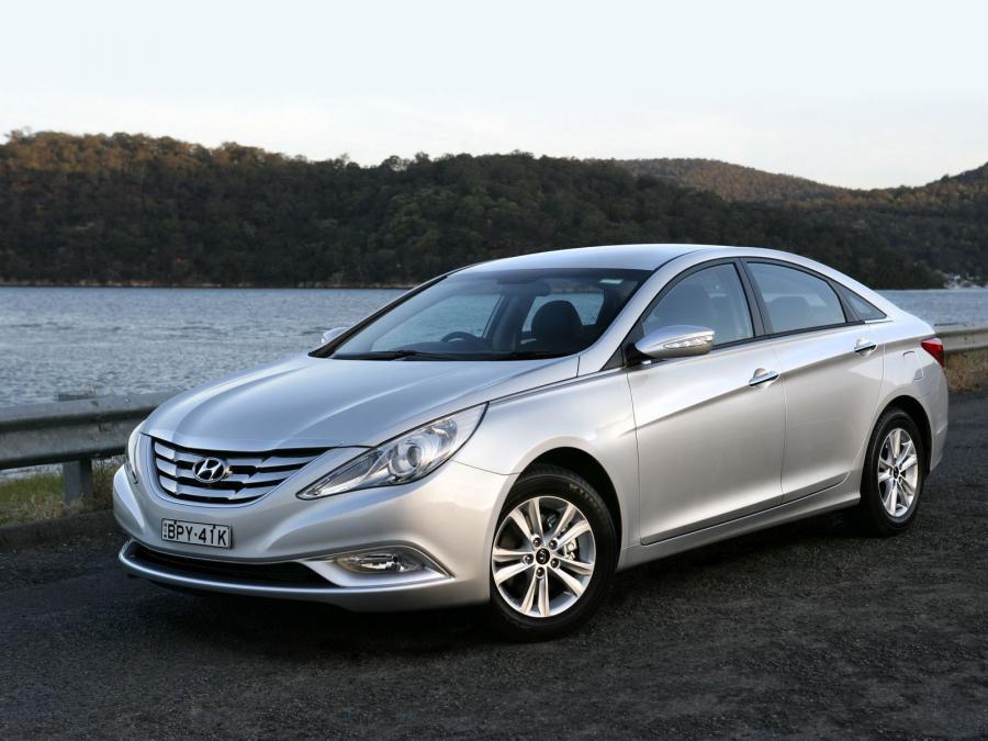  Hyundai i45 2010 года  (фото 3 из 17)